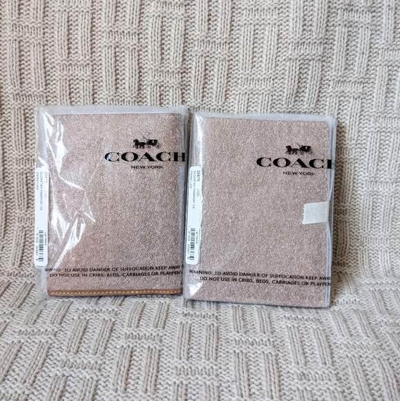 Coach Passport Case in Light Saddle - BNWT - Picture 14 of 14